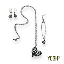 Cargar imagen en el visor de la galería, Dije G Corazón CHIC.ROCK.YOSH
