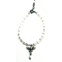 Cargar imagen en el visor de la galería, Pulsera con piedras Colibrí alas abiertas

