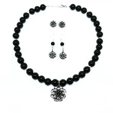 Cargar imagen en el visor de la galería, Collar con piedras Peyote
