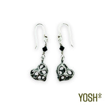 Cargar imagen en el visor de la galería, Aretes con Swarovski Corazón CHIC.ROCK.YOSH
