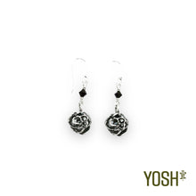 Cargar imagen en el visor de la galería, Aretes Rose CHIC.ROCK.YOSH
