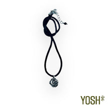 Cargar imagen en el visor de la galería, Dije CH Rose CHIC.ROCK.YOSH
