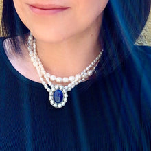 Cargar imagen en el visor de la galería, Recuerda los abrazos. Collar / prendedor
