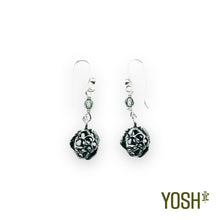 Cargar imagen en el visor de la galería, Aretes Rose CHIC.ROCK.YOSH

