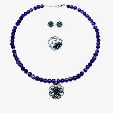 Cargar imagen en el visor de la galería, Collar con piedras Peyote

